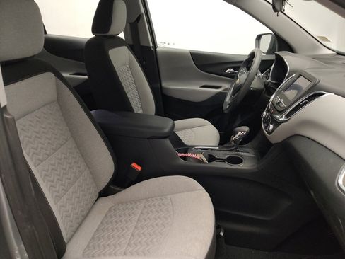 Used 2023 Chevrolet Equinox LS image 21