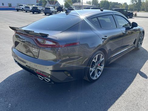 Used 2021 Kia Stinger GT2 image 6