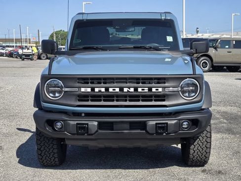 Used 2023 Ford Bronco Black Diamond AWD/4WD image 2