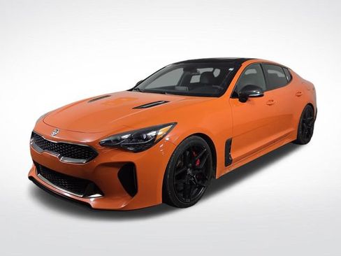 Used 2019 Kia Stinger GTS AWD/4WD image 2