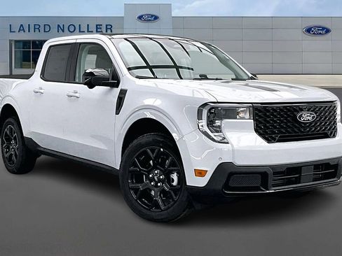 New 2026 Ford Maverick Lariat w/ Black Appearance Package AWD/4WD image 2