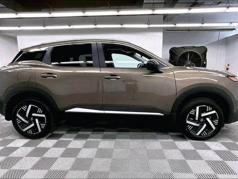 New 2026 Nissan Kicks SV w/ SV Premium Package FWD image 17