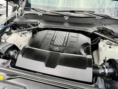 Used 2018 Land Rover Discovery SE AWD/4WD image 6