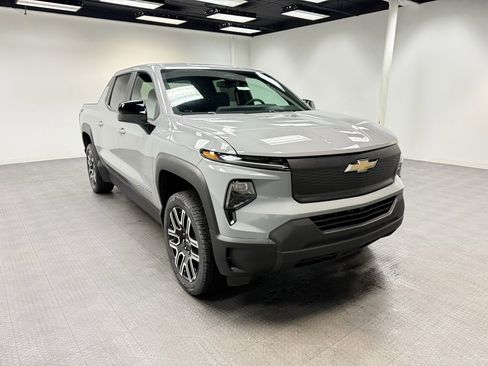 New 2026 Chevrolet Silverado EV W/T image 8