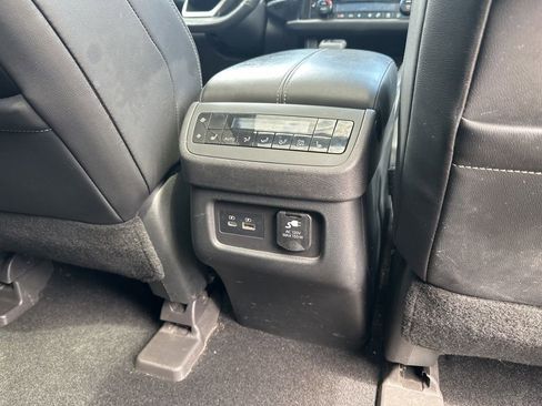 Used 2022 Nissan Pathfinder SL AWD/4WD image 22