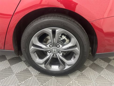 Used 2024 Honda Accord EX image 19