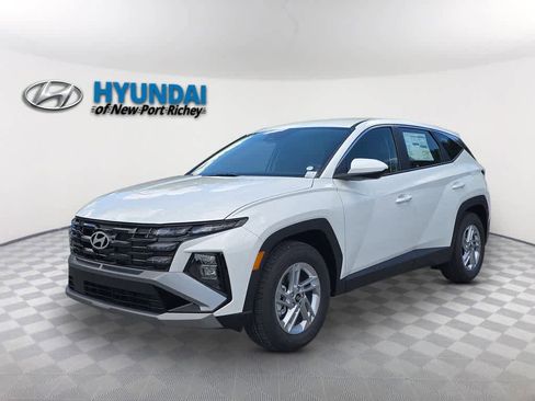 New 2026 Hyundai Tucson SE FWD image 1