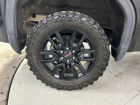 Used 2021 GMC Sierra 1500 Elevation w/ X31 Off-Road Package image 16