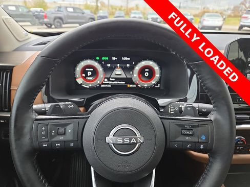 Used 2023 Nissan Pathfinder Platinum w/ Cargo Package image 24