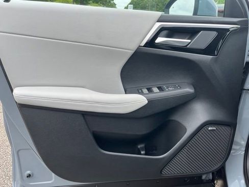 New 2026 Mitsubishi Outlander SE FWD image 14