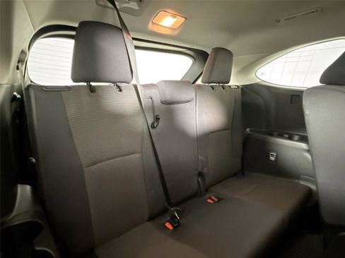 Certified 2024 Toyota Highlander LE image 50