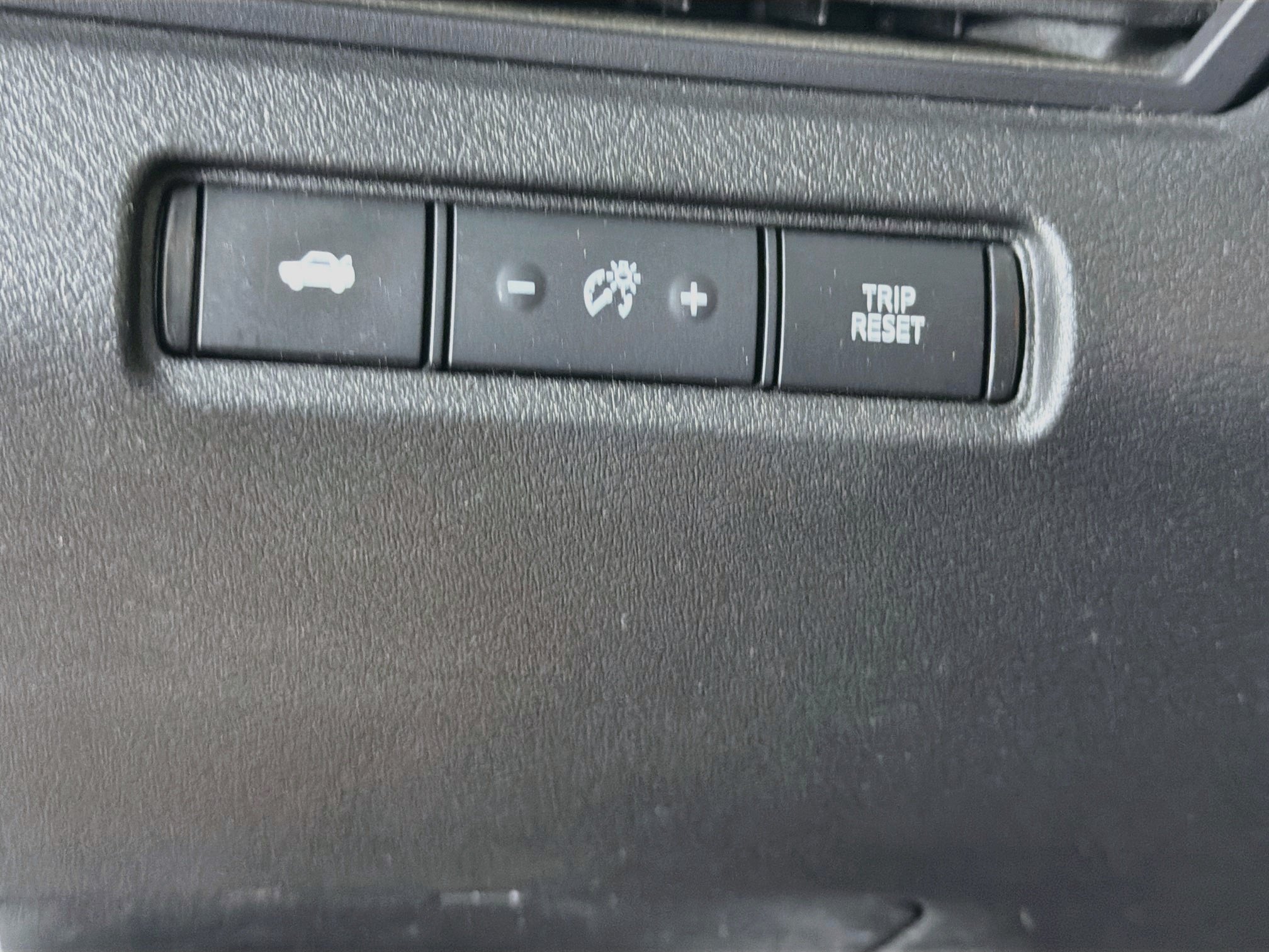 Used 2024 Nissan Altima 2.5 SR FWD image 16