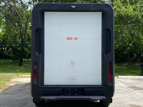 Used 2024 Chevrolet Brightdrop 400 w/ Commercial Equipment Package AWD/4WD image 6