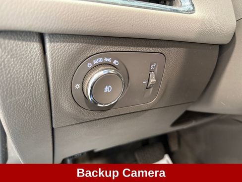 Used 2017 Chevrolet Cruze Premier FWD image 11