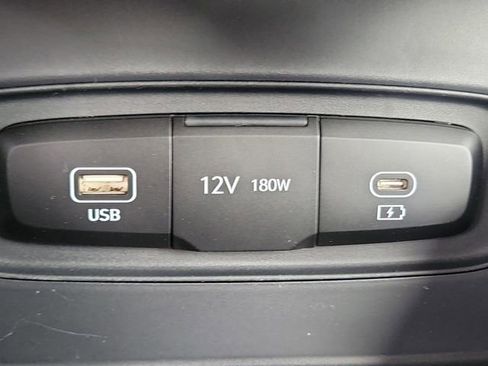 New 2026 Hyundai Venue SE image 13