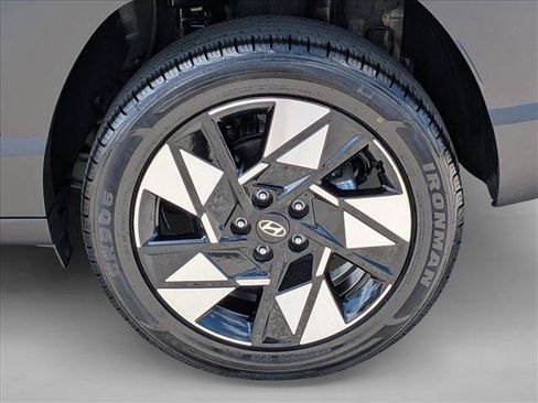 Used 2024 Hyundai Kona SEL AWD/4WD image 22