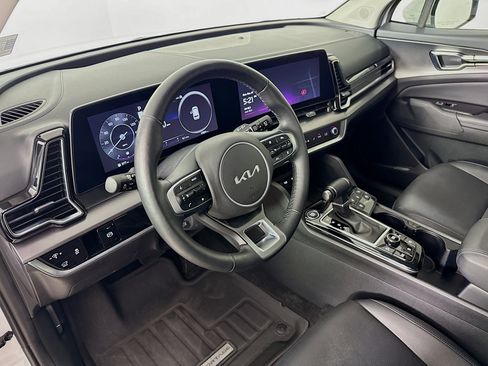 Used 2024 Kia Sportage SX image 8