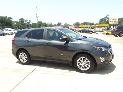 Used 2020 Chevrolet Equinox LS w/ LS Convenience Package FWD image 5