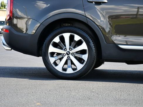 Used 2022 Kia Telluride S AWD/4WD image 10