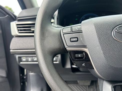 Used 2025 Toyota Camry LE w/ Convenience Package FWD image 20