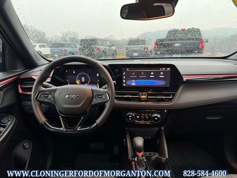 Used 2025 Chevrolet TrailBlazer RS w/ Convenience Package image 17