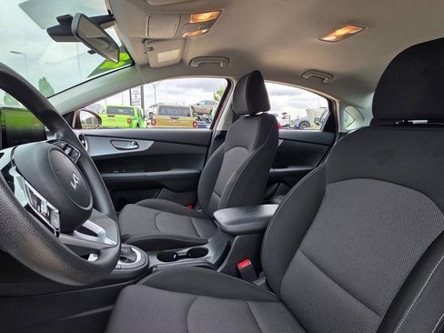 Used 2023 Kia Forte LXS image 22