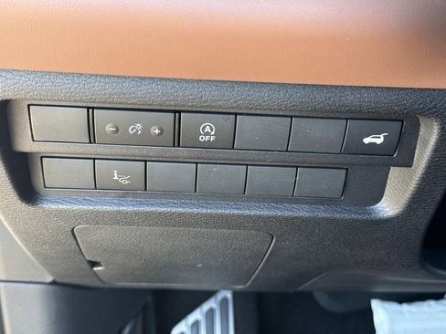 New 2026 Mitsubishi Outlander SEL image 45