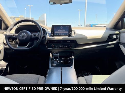 Used 2023 Nissan Rogue SV FWD image 26