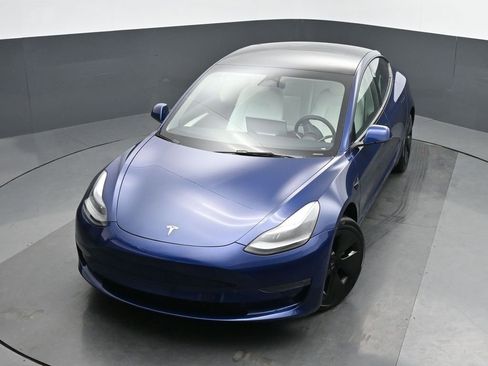 Used 2022 Tesla Model 3 Long Range image 39