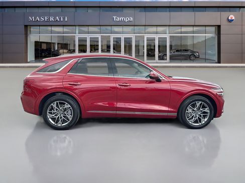 Used 2025 Genesis GV70 2.5T AWD/4WD image 2