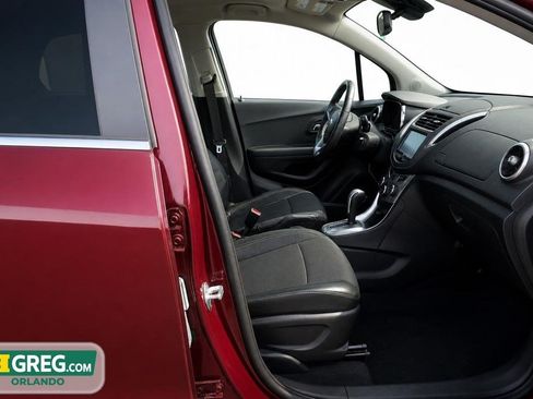 Used 2016 Chevrolet Trax LT w/ LT Convenience Package AWD/4WD image 14