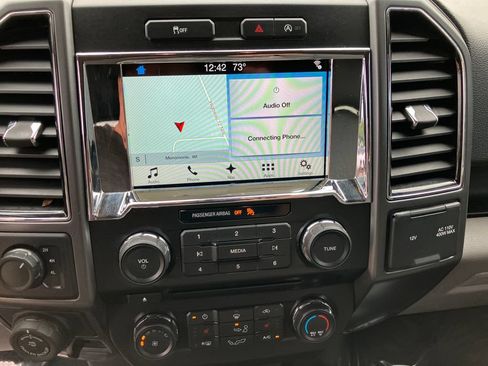 Used 2018 Ford F150 XLT w/ Equipment Group 302A Luxury AWD/4WD image 12