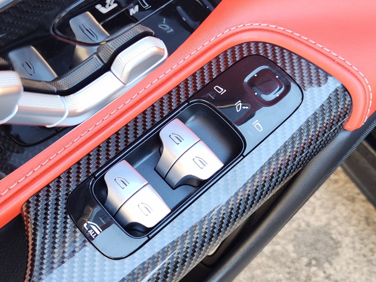 Used 2022 Mercedes-Benz SL 63 AMG 4MATIC image 43