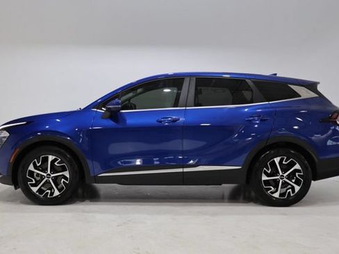 Used 2023 Kia Sportage EX FWD image 4