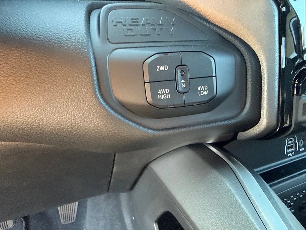 New 2027 RAM 3500 Big Horn AWD/4WD image 30