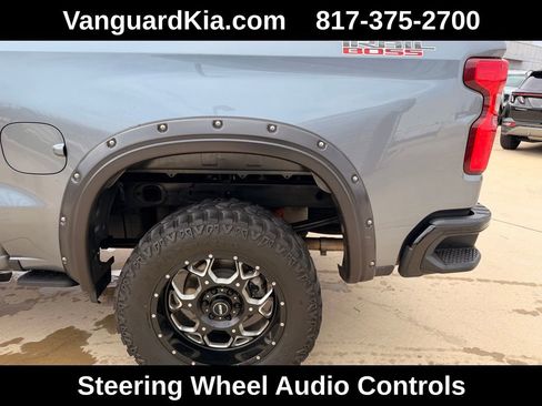 Used 2019 Chevrolet Silverado 1500 LT Trail Boss image 9