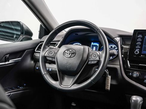 Used 2024 Toyota Camry SE FWD image 15