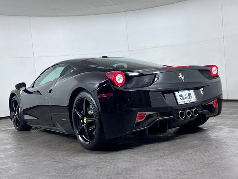 Used 2013 Ferrari 458 Italia Coupe RWD image 3