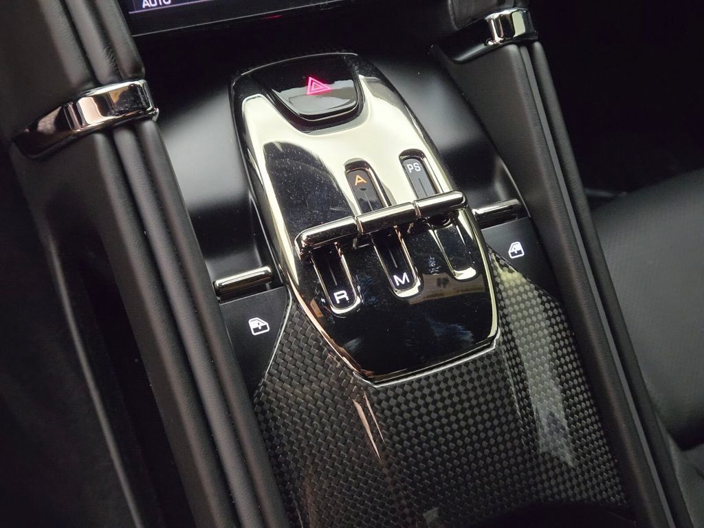Used 2022 Ferrari Roma RWD image 42