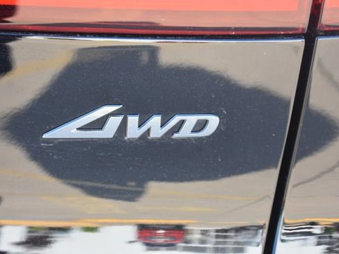 Used 2025 Genesis GV70 2.5T w/ Sport Prestige Package AWD/4WD image 8