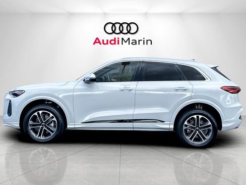 New 2025 Audi Q5 Premium image 2