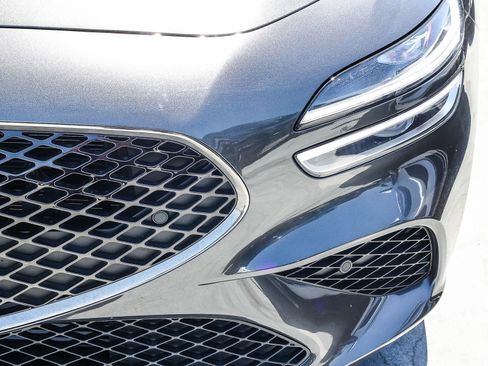 Used 2023 Genesis G70 2.0T w/ Sport Prestige Package RWD image 10