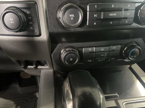 Used 2020 Ford F150 Raptor AWD/4WD image 17