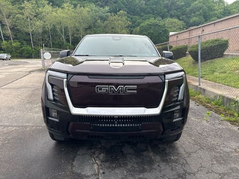 Used 2025 GMC Sierra EV Denali AWD/4WD image 11