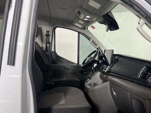 Used 2023 Ford Transit 350 XLT image 28
