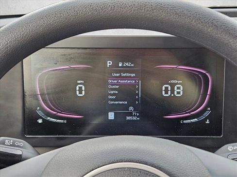 Used 2024 Kia Sportage LX image 11