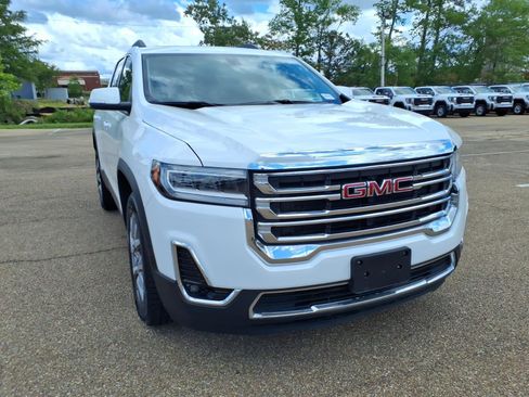Used 2020 GMC Acadia SLT w/ LPO, Floor Liner Package AWD/4WD image 2