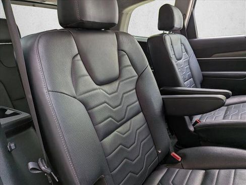 Used 2022 Kia Telluride SX w/ SX Prestige Package AWD/4WD image 22