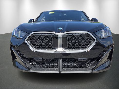 New 2026 BMW X2 xDrive28i w/ Convenience Package AWD/4WD image 2