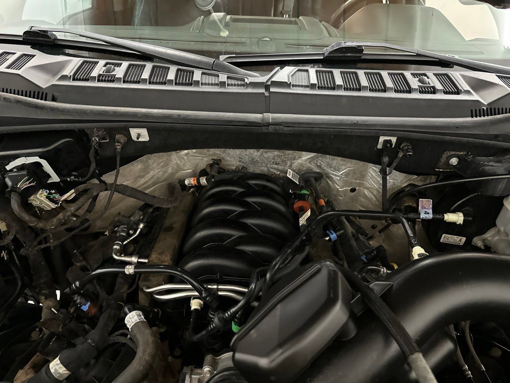 Used 2019 Ford F150 Lariat AWD/4WD image 7